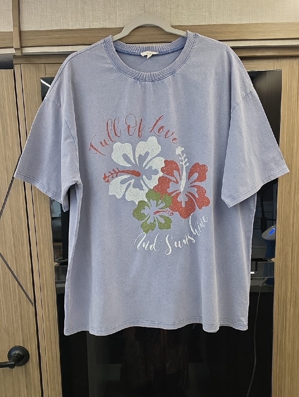 easel Lavender Graphic Tee with Tropical Hibiscus Design